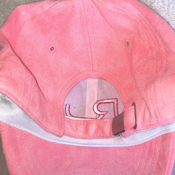 Pink Cap with "R" Monogram - Picture 3 of 3